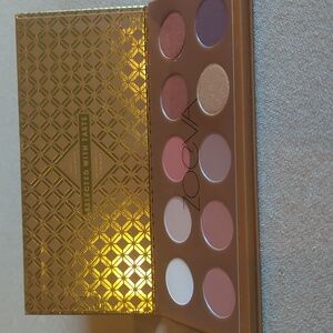 Zoeva Caramel eyeshadow palette